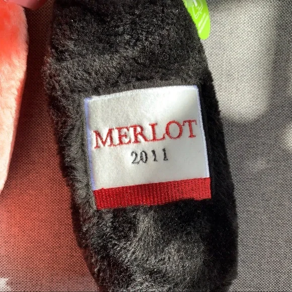 NWT zippy paws Rose & Merlot Happy Hour Crusherz Dog Toys - Picture 4 of 9